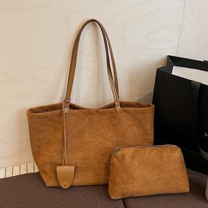 Sac fourre-tout rétro en daim brossé pour femme, nouveau modèle 2025, grande capacité, sac à bandoulière de haute qualité, sac de voyage extérieur, sac de maman - Product Image 1
