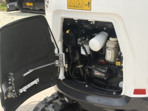 รถขุดขนาดเล็ก Bobcat E20 สภาพดี น้ำหนัก 2 ตัน ระบบไฮดรอลิก แบบตีนตะขาบ ชั่วโมงการทำงานต่ำ เหมาะสำหรับงานก่อสร้าง ขาย - Product Image 5