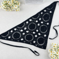 Foulard triangulaire en crochet style bohème avec dentelle florale, bandana pour cheveux