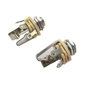 แจ็คกีตาร์แบบสเตอริโอขนาด 6.35 มม. ยี่ห้อ Switchcraft สำหรับขายส่ง ใช้เป็นช่องต่ออินพุตและเอาต์พุต สำหรับอะไหล่กีตาร์ - Product Image 4