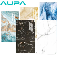Feuille de marbre PVC imperméable et résistante aux UV pour la décoration murale intérieure de salle de bain et de salon