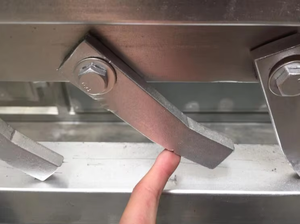 Usine Offre Spéciale Heavy Duty Steel Cattle Crush Chute pour le cheval et le bétail à vendre dans les panneaux de clôture de parc à bestiaux - Product Image 4