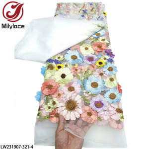 Nuovo elegante tessuto di pizzo a fiori 3D con applicazioni ricamate in <span class=keywords><strong>Tulle</strong></span> da sposa tessuto di pizzo <span class=keywords><strong>per</strong></span> <span class=keywords><strong>abiti</strong></span> - Product Image 2