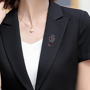 Accesorios para disfraces <span class=keywords><strong>de</strong></span> Halloween, broche <span class=keywords><strong>de</strong></span> aleación Punk para <span class=keywords><strong>mujer</strong></span>, broche <span class=keywords><strong>de</strong></span> diamantes <span class=keywords><strong>de</strong></span> imitación <span class=keywords><strong>de</strong></span> hip-hop, regalo <span class=keywords><strong>de</strong></span> fiesta <span class=keywords><strong>de</strong></span> moda, Calavera, flor <span class=keywords><strong>de</strong></span> pecho <span class=keywords><strong>de</strong></span> Palma - Product Image 3