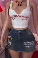 Ensemble jupe 2 pièces décontracté et tendance pour femme : haut imprimé lettres et jupe en jean – Tenue estivale mignonne pour femme