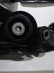 PENGJI 1466186 <span class=keywords><strong>braccio</strong></span> di controllo resistente ad alte prestazioni Ront <span class=keywords><strong>braccio</strong></span> di controllo inferiore <span class=keywords><strong>destro</strong></span> adatto per FORD - Product Image 3