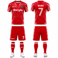 Uniforme de Fútbol Personalizado Beryla Fiery Red Flame Windmill, Unisex, Sublimado, de Malla, Secado Rápido, Transpirable, Venta al Por Mayor, OEM