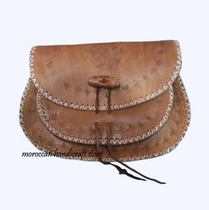 Magnifique sac à main vintage en cuir marron véritable en relief et sac de selle à bandoulière fait main - Product Image 1