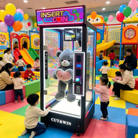 Machine distributrice d'arcade exclusive pour centres commerciaux, à coupe de précision par ciseaux simples, pour jouets en peluche à gagner