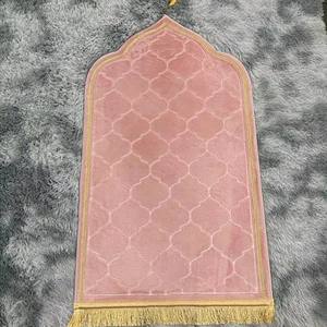 2025 Aanpasbare Hoge Kwaliteit Moderne Pilgermatten Raschel Stof Jacquard Pluche Bloemrijke Kantbies Direct uit China - Product Image 4