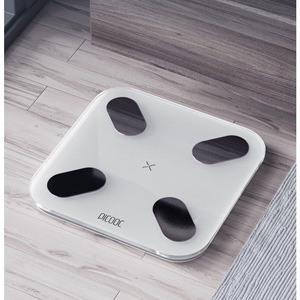 Báscula inteligente de grasa corporal Picooc, blanca, cuadrada, recargable, con sensor de alta precisión para uso doméstico. - Product Image 1