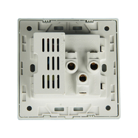Enchufe de Pared Multifunción de 5 Pines y 16A con Doble Puerto USB de 5V 2.1A, Enchufe de Pared con Conexión a Tierra Estándar para PC, Enchufe de Pared Universal con Puerto USB
