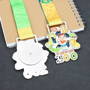 Medaglia Novità a Forma Irregolare di Animale dello Zoo, Design 'Un Giorno allo Zoo', Personaggio Cartoon in Smalto con Cordino Colorato per Bambini, per Fun Run - Product Image 2