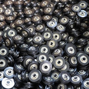 Rodillo de pista duradero POM PA6 rueda de nailon 608 625 626 rodamiento de rueda de ranura en U rodamientos de rodillos de ducha deslizantes - Product Image 6