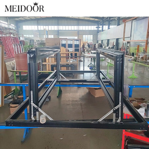 Fenêtre battante en aluminium avec écran Ouverture vers l'intérieur Fenêtres à la française Fenêtre à <span class=keywords><strong>battant</strong></span> à double vitrage avec imposte - Product Image 3