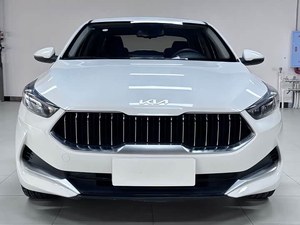 Personnalisation intérieure à prix réduit – Kia K3 2021 automatique, essence, 2 roues motrices, longue autonomie, véhicule d'<span class=keywords><strong>occasion</strong></span> – Taux de réachat 33 % - Product Image 2