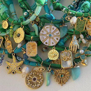 Collana Trendy Placcata <span class=keywords><strong>Oro</strong></span> con Ciondolo Geometrico in Corda di Velluto, Stella Marina, Pesce, Conchiglia e <span class=keywords><strong>Sole</strong></span> - Product Image 2