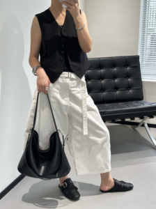 Sac fourre-tout en cuir surdimensionné et souple, style britannique, en cuir de buffle texturé avec doublure en daim, fabrication artisanale française, B2B OEM ODM - Product Image 4
