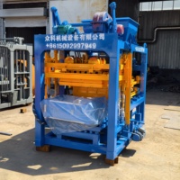 Machine à fabriquer des briques entièrement automatique QT4-25 pour produits en béton