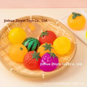 Linda Pelota Antiestrés con Forma de Tomate, Material EVA, Juguete para Apretar para Niños, Juguete Creativo para Bromas - Product Image 3
