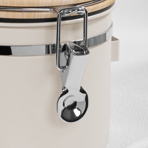 Outil Baristal Accessoires à expresso personnalisés FDA LFGB 1,2L 1,5L 1,8L Récipient de stockage de grains de café hermétique avec cuillère - Product Image 3