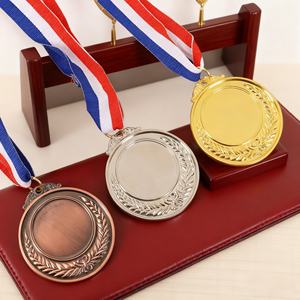 Medallas Deportivas Personalizadas de Oro para Correr 5k 10k, Natación, Fútbol, Medallas de Metal para Maratón, Venta al Por Mayor - Product Image 3