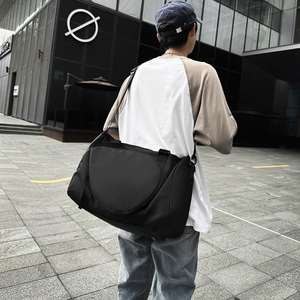 Sac à dos de sport en nylon imperméable personnalisé pour le tennis et le badminton, sac fourre-tout avec rembourrage pour 2 raquettes, sac de tennis haut de gamme - Product Image 5