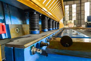 Máy Cắt Chém 8*4000Mm Máy Cắt Thép Không Gỉ Nhôm Tấm Kim Loại Công Nghiệp Dùng Cho Cắt Kim Loại - Product Image 3