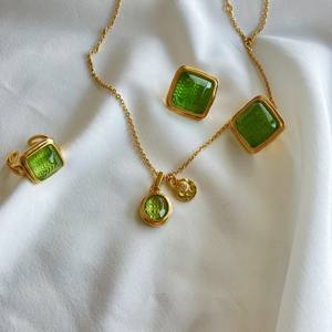 <span class=keywords><strong>Liuli</strong></span> Anting 2023 Diskon Besar Perhiasan Kualitas Tinggi Pakaian Sehari-hari Rantai Kustom dan Logo Geometris Liontin Kalung Perhiasan Set - Product Image 3