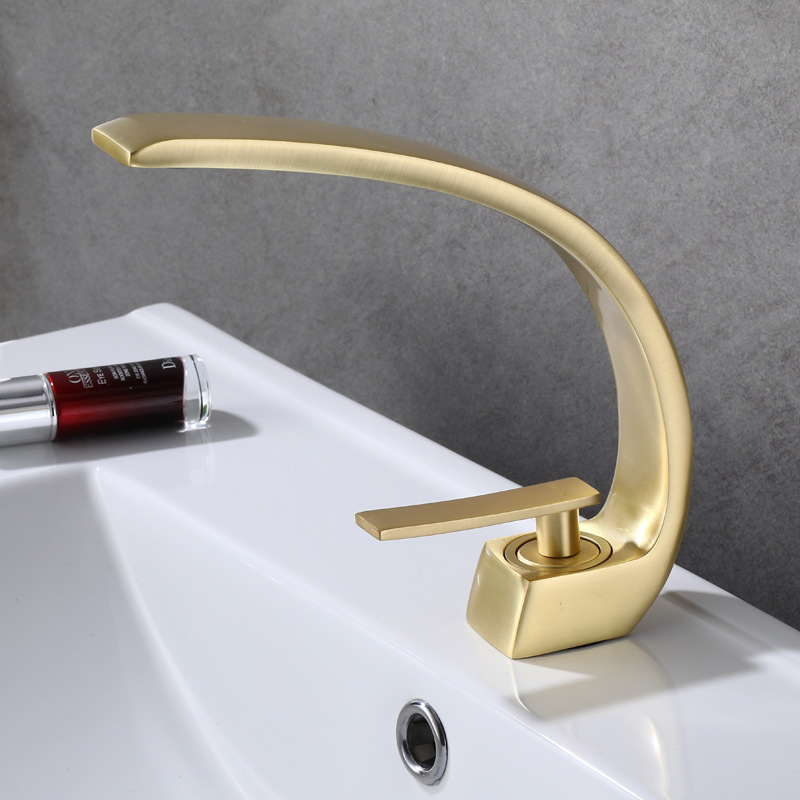 Brushed Gold-B