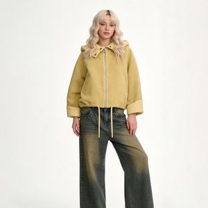 Giacca Imbottita in Lana per Donna - Cappotto Invernale Ibrido Multimateriale, Parka Trapuntato Giallo Senape - Logo Personalizzato - Product Image 3