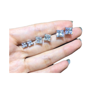 Pendientes Pequeños de Zirconia con Incrustaciones Completas, Estilo Geométrico Cuadrado, Joyería Sencilla y Elegante para Eventos de Alta Gama - Product Image 4