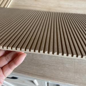 <span class=keywords><strong>MDF</strong></span> chêne caoutchouc pin mur panneau de bois flexible pour la garniture ronde de moulage de <span class=keywords><strong>plinthe</strong></span> flexible - Product Image 4