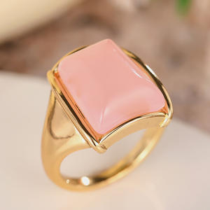 Anello Cocktail Geometrico A169 in Oro Giallo con Quarzo Incastonato, Unisex per Uso Quotidiano - Product Image 2