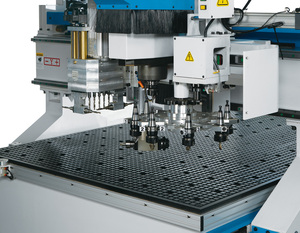 เครื่องเราเตอร์ CNC อุตสาหกรรมพร้อมมอเตอร์ความเร็วสูงและเครื่องมือตัดไม้สำหรับงานตู้เฟอร์นิเจอร์ - Product Image 5