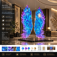 Lustre en PVC en forme d'aile d'ange géante, couleur personnalisée, grand lustre artistique pour hall d'hôtel, projet de décoration intérieure commerciale
