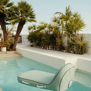 Modern Style PVC Inflatable <b>Bed</b> <b>Folding</b> Lazy Floor Chair Lounger for Outdoor & Swimming Pool Use - Product Image 6