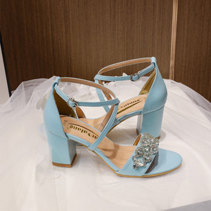 Taglie 35-43 scarpe da sposa per <span class=keywords><strong>donna</strong></span> bianco tacchi alti per <span class=keywords><strong>donna</strong></span> <span class=keywords><strong>donna</strong></span> <span class=keywords><strong>sandali</strong></span> estivi con <span class=keywords><strong>tacco</strong></span> da sposa abito da sposa spesso - Product Image 4