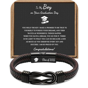 Pulsera de Cuero y Acero Inoxidable para Hombre, Hecha a Mano, con Cierre Magnético, Regalo de Graduación Clase 2025 - Product Image 3