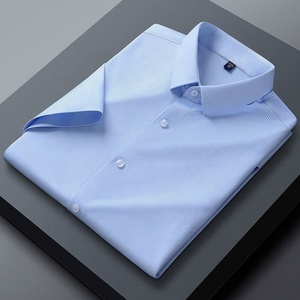 Camicia a maniche corte elasticizzata, senza pieghe, senza stiratura, a righe o quadri, elegante, da lavoro, estiva, versatile, da uomo. - Product Image 2