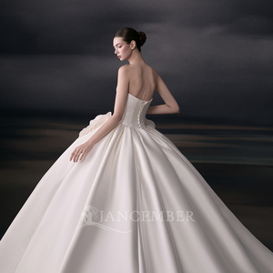 Lsgz12 Vestido de Novia Romántico Color Marfil Sin Tirantes con Rosetas 3D en la Cintura, de Satén, Estilo Princesa, Minimalista, con Cola Larga, Jancemebr - Product Image 3
