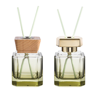Vente en gros de flacons diffuseurs vides de 100 ml, forme carrée, couleur dégradée, flacon en verre pour l'aromathérapie, emballage d'huiles essentielles