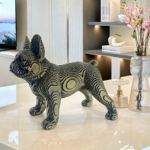 Figurine artistique sculptée en résine époxy d'animal créatif, bouledogue marchant, art populaire nordique, décoration de bureau, salon, maison - Product Image 4