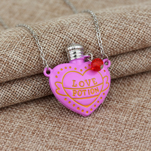 NUOVI Articoli WIZARDING WORLD Collana con Ciondolo Bottiglia dell'Amore Amortentia - Product Image 3