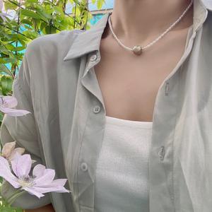 Collar Barroco de Oro de 14K para Mujer, Deslumbrante Perla Natural Grande Plegada de Color Púrpura, Cadena para Clavícula, Diseño Único Arrugado - Product Image 5