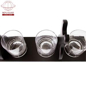 Decanter per <span class=keywords><strong>Vino</strong></span> a Forma di Mazza da Baseball con Logo Personalizzato, 800ml, Soffiato a Mano, Set Regalo per Uomini con 4 Bicchieri Riciclabili - Product Image 4