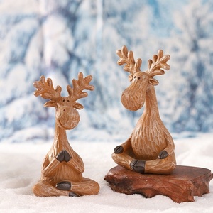 Figura Decorativa de Resina de Alce Meditando en Yoga, Estilo Navideño, para Decoración de Escritorio y Ventana, para Crear un Ambiente Festivo - Product Image 3
