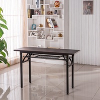 Table pliante en bois pour salle à manger en plein air Conception rectangulaire longue simple pour la formation des étudiants ou l'utilisation de décrochage de bureau d'ordinateur