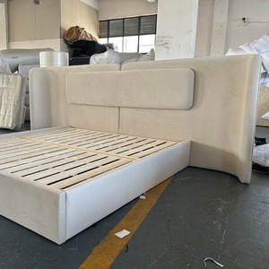 <span class=keywords><strong>Letto</strong></span> Moderno Curvo Imbottito King/Queen Size con Testiera in Velluto ad Angoli Arrotondati e Panca, Set Camera da <span class=keywords><strong>Letto</strong></span> Stile Crema OEM ODM - Product Image 6