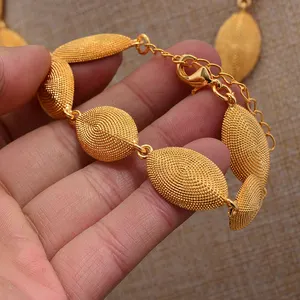 Factory Wholesale Jewelry Sets With Earrings Trendy Hollow Out Spring Round Chunky Gold Color Jewelry Set For Women